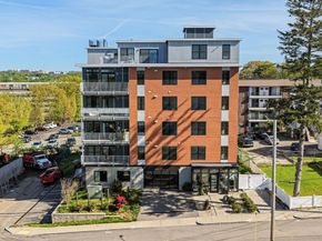 11 Oak Grove Terrace 303, Quincy MA 02169
