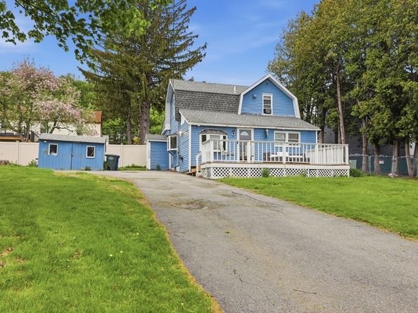 24 Hawley Avenue, Leominster MA 01453