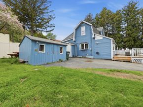 24 Hawley Avenue, Leominster MA 01453