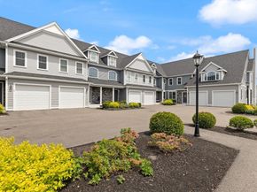 80 Lebaron Blvd 4, Lakeville MA 02347