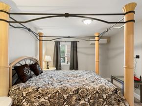 26 W Wyoming Avenue 2D, Melrose MA 02176