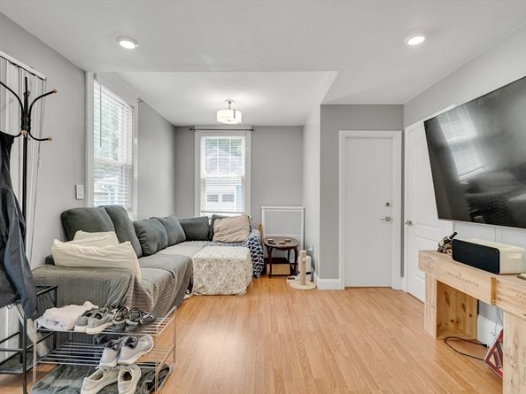 548 High St, Medford MA 02155