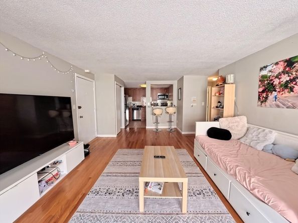 36 Bellvista Road 14, Boston MA 02135