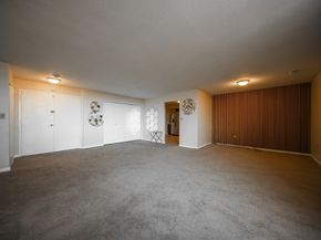 1002 Paradise Rd PHE, Swampscott MA 01907