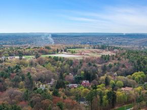 59 Smith Rd, Northborough MA 01532