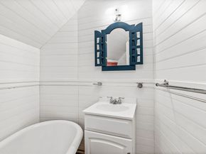 27 West Blvd, Wareham MA 02558