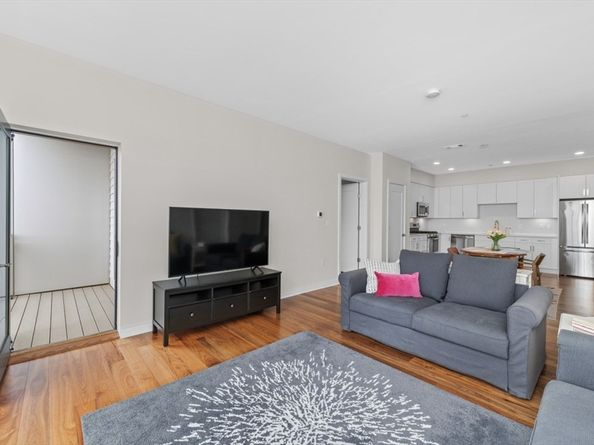 3531 Washington Street 417, Boston MA 02130