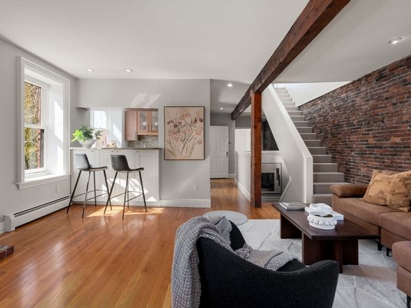 19 Albemarle St 4, Boston MA 02115