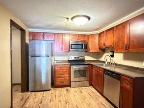 49 Spencer Rd 16H, Boxborough MA 01719