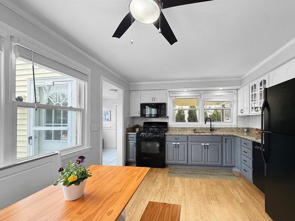 565 Lake St, Shrewsbury MA 01545