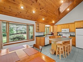 1 Katies Way, Lakeville MA 02347