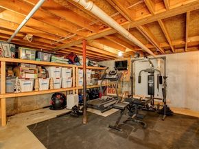 921 Wauwinet Rd, Barre MA 01005