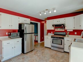 921 Wauwinet Rd, Barre MA 01005