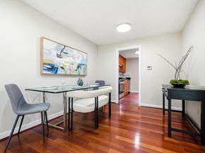 13 Seaborn Pl 13, Lexington MA 02420