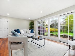 13 Seaborn Pl 13, Lexington MA 02420