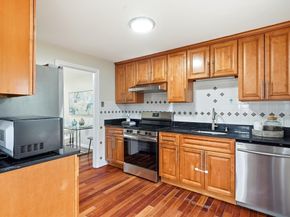 13 Seaborn Pl 13, Lexington MA 02420