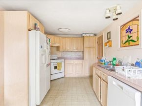 32 Elm Avenue, Holbrook MA 02343