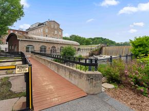 36 N Stone Mill Dr 1224, Dedham MA 02026