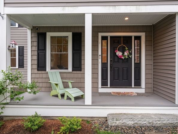 97 Batchelder Rd, Reading MA 01867