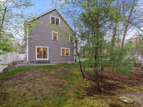 97 Batchelder Rd, Reading MA 01867