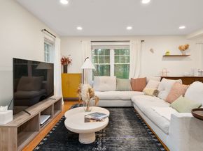 97 Batchelder Rd, Reading MA 01867