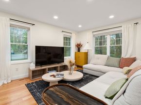 97 Batchelder Rd, Reading MA 01867