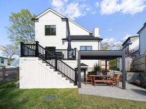 9 Johnson Pl 9, Newton MA 02466