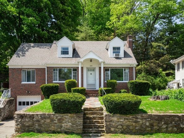220 Marcy St, Southbridge MA 01550