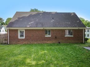 220 Marcy St, Southbridge MA 01550