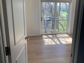 16 Boardman St 204, Boston MA 02128