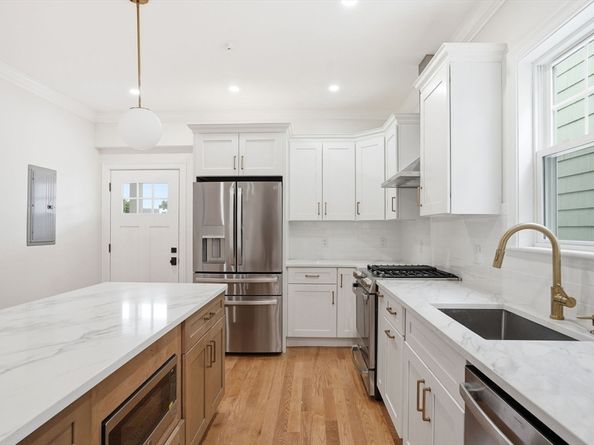 13 Langmaid Ave 3, Somerville MA 02145