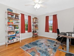 29 Spruce St 23, Waltham MA 02453
