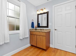 29 Spruce St 23, Waltham MA 02453