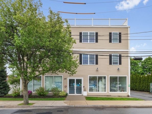 29 Spruce St 23, Waltham MA 02453