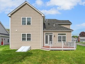 17 Russell Rd, Framingham MA 01702