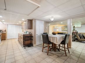 42 Walnut St, Saugus MA 01906
