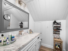 42 Walnut St, Saugus MA 01906