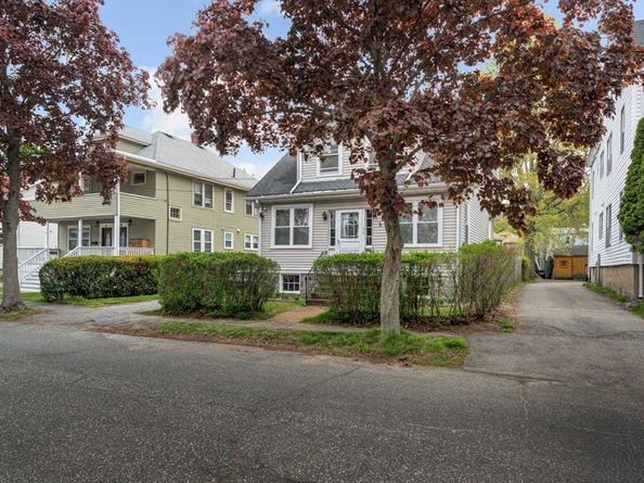 35 Sewall St, Quincy MA 02170