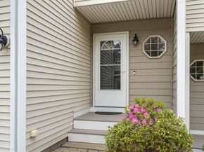 6 Azalea Ln 6, Grafton MA 01519