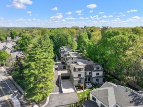 956 Walnut Street 7, Newton MA 02461