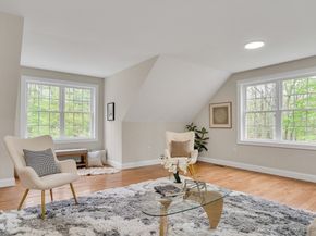 12 Cowdry Hill Rd, Westford MA 01886