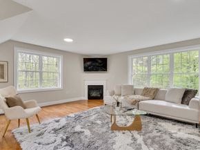 12 Cowdry Hill Rd, Westford MA 01886