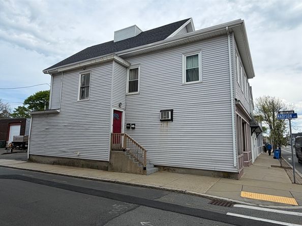 193-195 Winthrop St, Winthrop MA 02152
