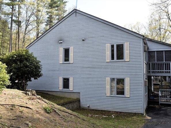 18 Maria Ave A, Southbridge MA 01550