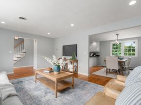 11 Foxhill Rd, Framingham MA 01701