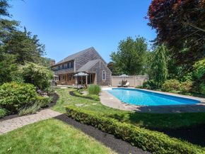 8 Ringbolt Road, Hingham MA 02043
