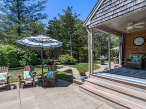 8 Ringbolt Road, Hingham MA 02043