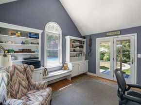 8 Ringbolt Road, Hingham MA 02043