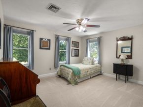 8 Ringbolt Road, Hingham MA 02043