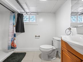 546 Shirley St, Winthrop MA 02152